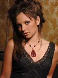 Photos de Mackenzie Rosman - Photoshoot John Sciulli - 65